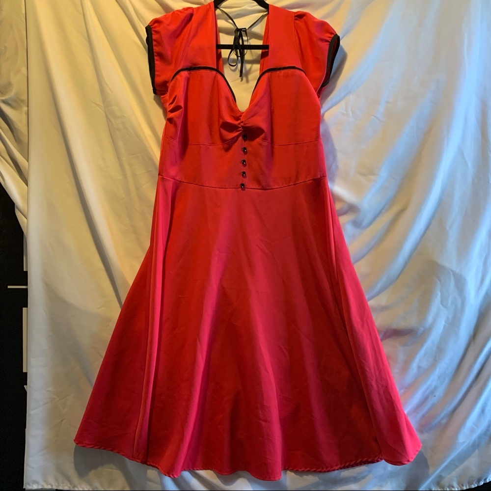 Lindy bop red dress with black details